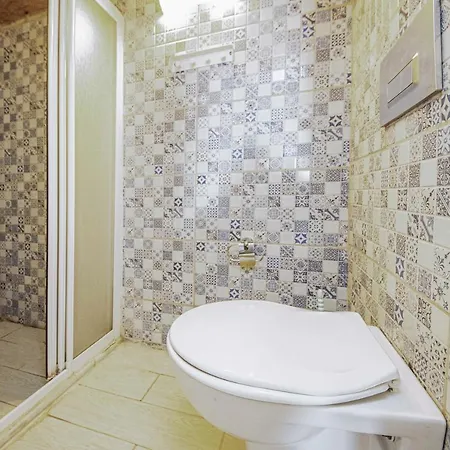Mesmerizing House Right Next To The Sea With A Refreshing View And Balcony In Gumusluk, Bodrum Holiday home Gumusluk