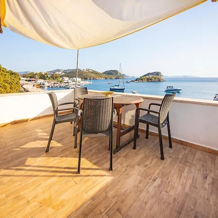 Mesmerizing House Right Next To The Sea With A Refreshing View And Balcony In Gumusluk, Bodrum Holiday home
